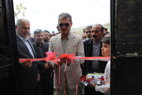 آئین تحویل 738 واحد مسکن به مددجویان روستایی استان کردستان 1403.1.27