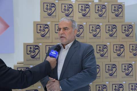 گزارش تصویری آئین اهدای ۲۳۰۰ فقره بسته تحصیلی از طرف موقوفه ماهرخسار معتمد وزیری