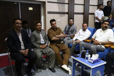 گزارش تصویری آئین اهدای ۲۳۰۰ فقره بسته تحصیلی از طرف موقوفه ماهرخسار معتمد وزیری